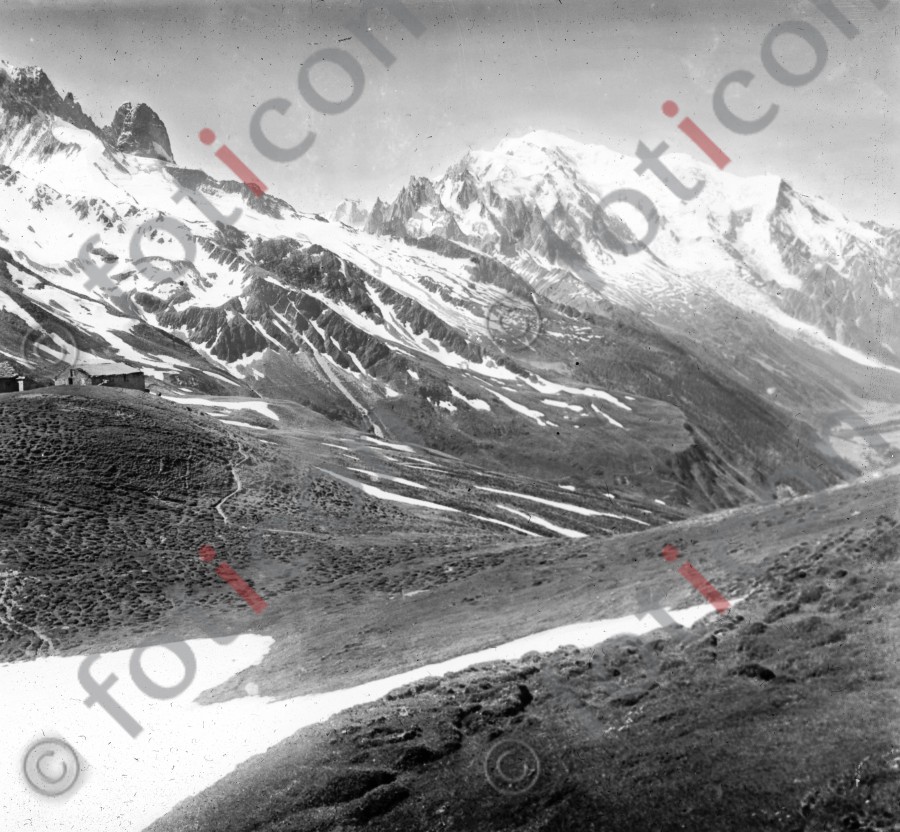 Col de Balme, Blick auf die Mont Blanc-Kette ; Col de Balme, views of the Mont Blanc range - Foto simon-73-011-sw.jpg | foticon.de - Bilddatenbank für Motive aus Geschichte und Kultur